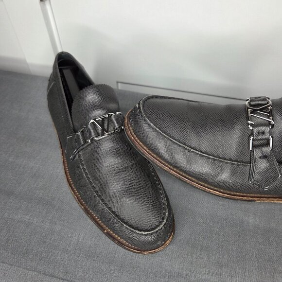 Men\'s Louis Vuitton Gray Grained Leather Logo Loafers - Size 9 M - Includes COA main image 12